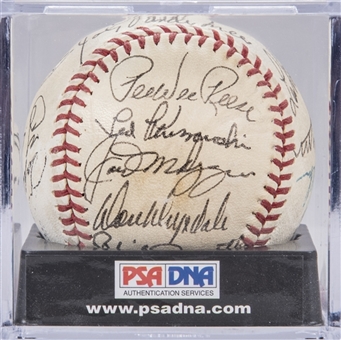 Baseball Hall of Famers and Alumni Multi- Signed Baseball With 19 Signatures Including Roger Maris and Joe DiMaggio (PSA/DNA)